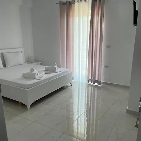 Angelina Villa