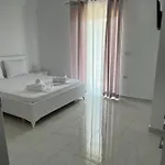 Angelina Villa